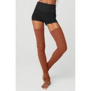 ALO YOGA GODDESS LEG WARMERS - Rust